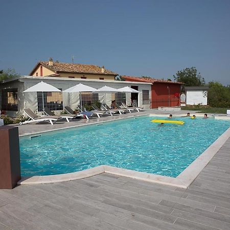 Agriturismo Le Capannacce Urbania Luaran gambar