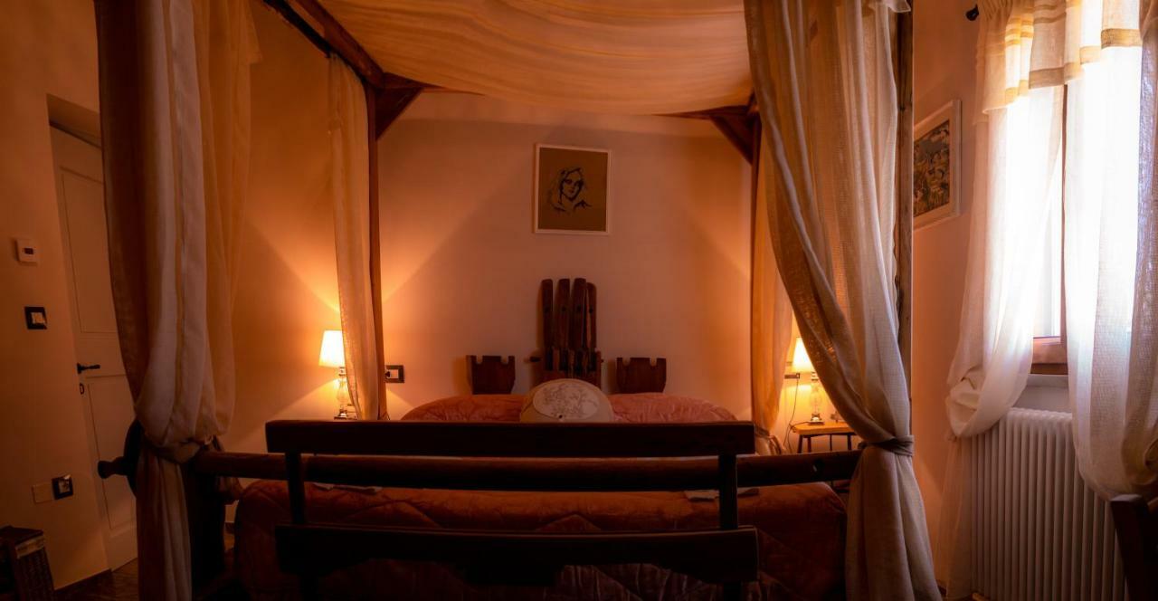 Agriturismo Le Capannacce Urbania Luaran gambar