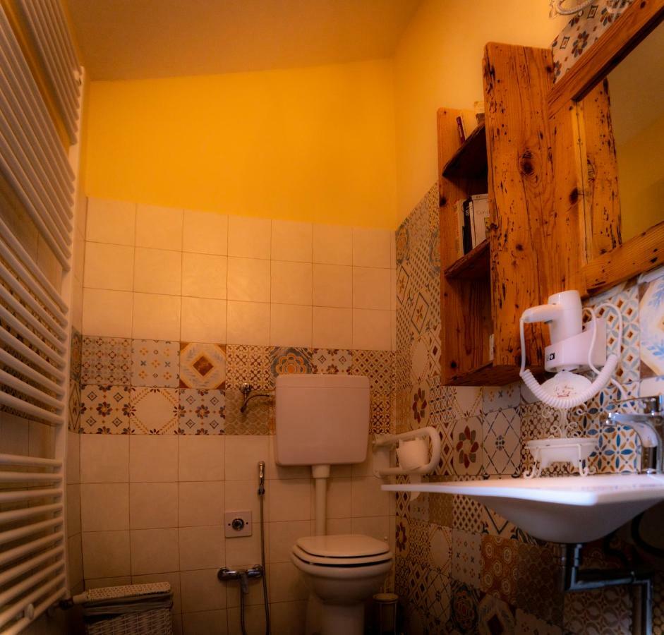 Agriturismo Le Capannacce Urbania Luaran gambar